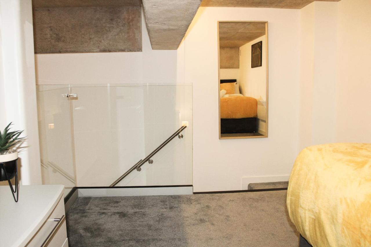 Modern Luxury Serviced Duplex Apartments By Repose- 150 Metro Court, Уэст-Бромидж Экстерьер фото